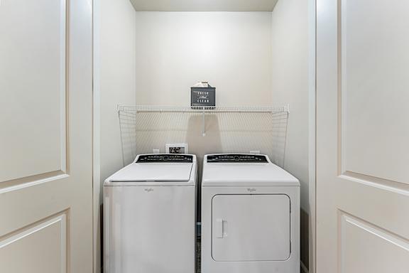Full-sized washer/dryers - Everlee