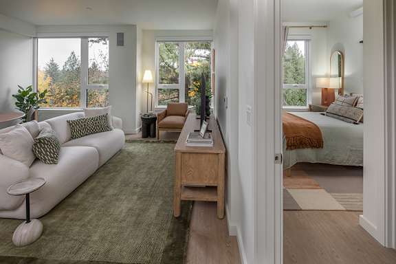 Wood-style flooring - Willow Apartments