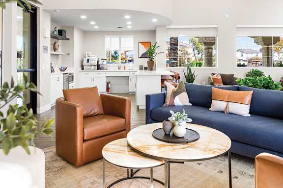 Resident clubhouse with complementary Wi-Fi available - Sonterra Apartments at Paradise Valley