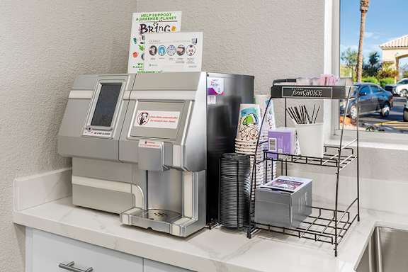 Complimentary coffee bar at the resident clubhouse - Sonterra Apartments at Paradise Valley