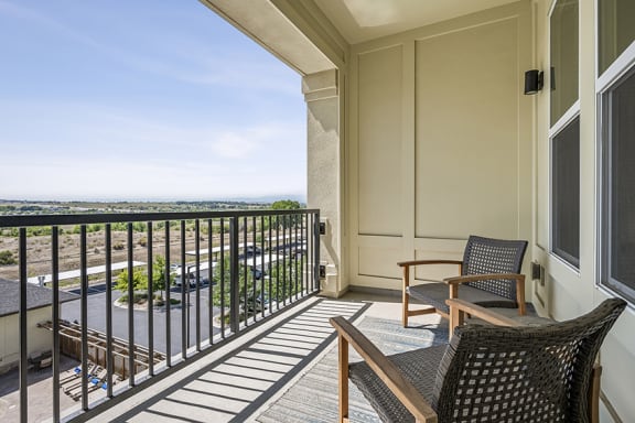 Private patios - Rise at 2534
