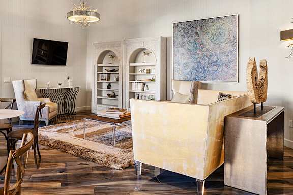 Resident TV lounge - Everlee