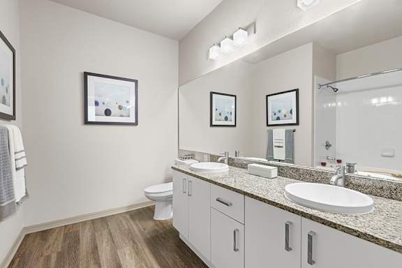 Double sink vanities in select units - Bonterra Parc