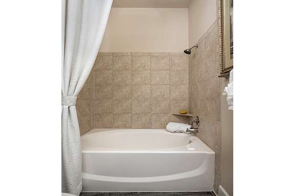 Oval soaking tubs - Monterra Las Colinas Apartments