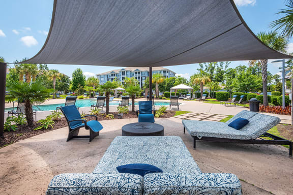 Windward Long Point - Poolside lounges and cabanas