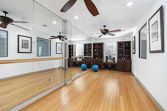 Yoga and Pilates studio - Monterra Las Colinas Apartments
