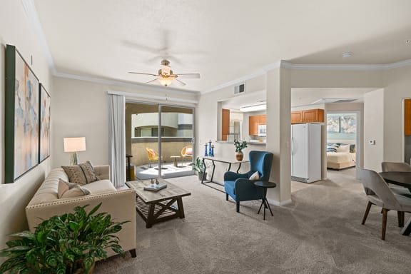 Barton Vineyard Apartments - Crown Molding