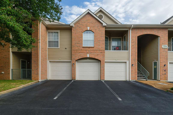 The Vineyards - Garages available