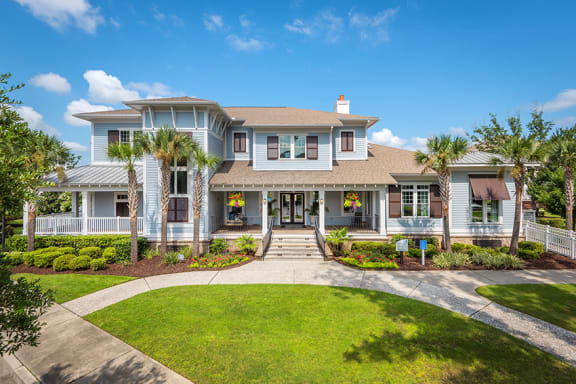 Windward Long Point Apartments - Two-story clubhouse