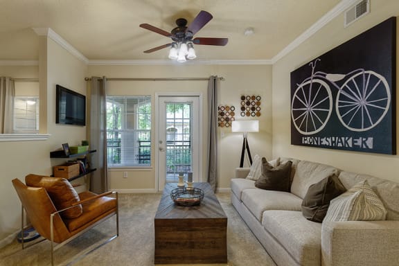 The Estates at River Pointe nine-foot ceilings