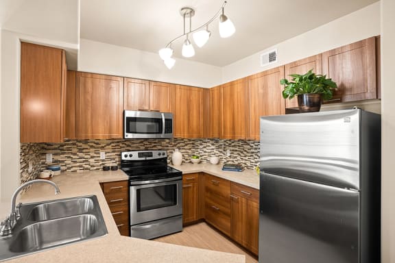 Almeria - Stainless steel, EnergyStar appliances
