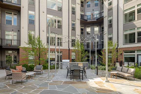 BBQ grilling station with picnic area - Brentford at the Mile
