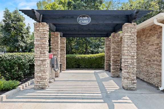 Carrington Place at Shoal Creek - Auto detail bay with vacuum