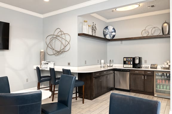 Weston Point Apartments cyber café