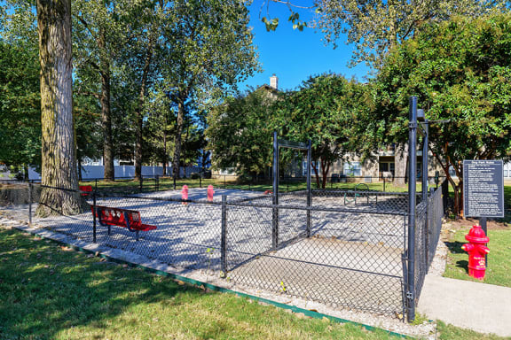 The Estates at River Pointe dog park