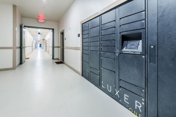 Centre Pointe Apartments electronic parcel locker system