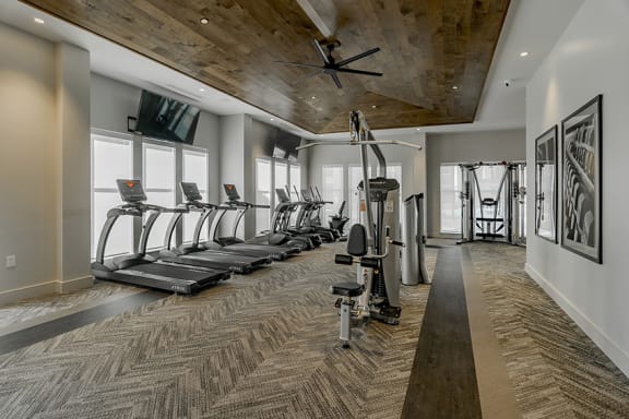 Debbie Lane Flats fitness center