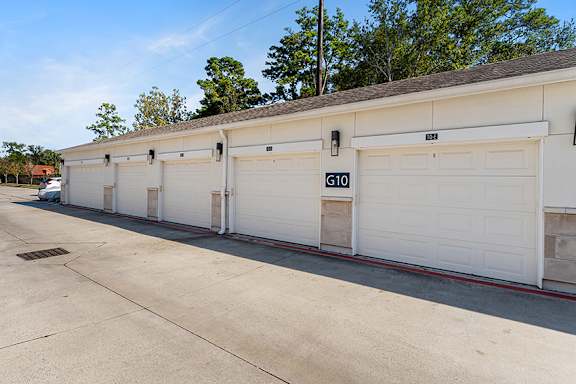 Detached garages - Everlee