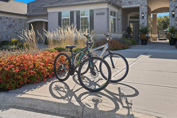 Corbin Greens Apartments mountain bikes