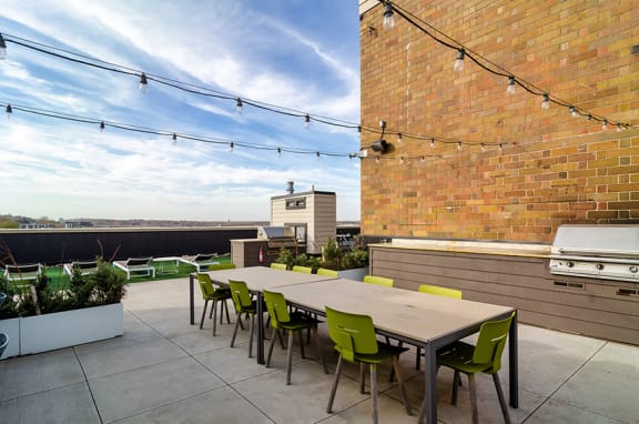 Eitel Apartments outdoor kitchen