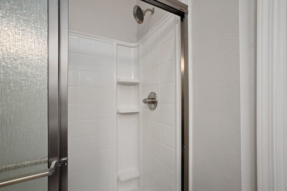 Corbin Greens Apartments showers