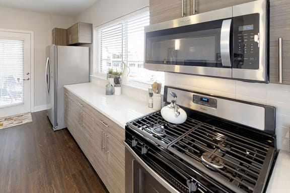 Lansdale Station Apartments stainless steel appliances