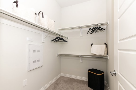 Debbie Lane Flats walk-in closet