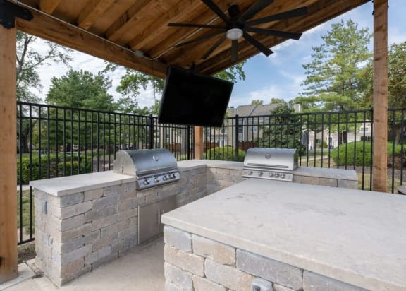 Grilling Stations at Centennial Park Apartments in Overland Park, KS