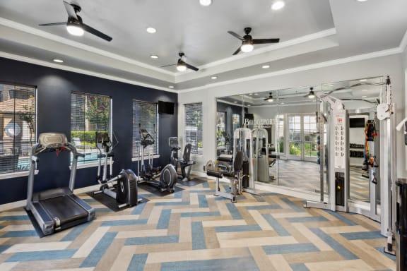 fitness center at Bridgeport Ranch apartments