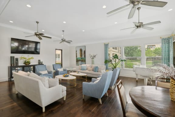 social lounge at Retreat at Wylie 55+ senior apartments