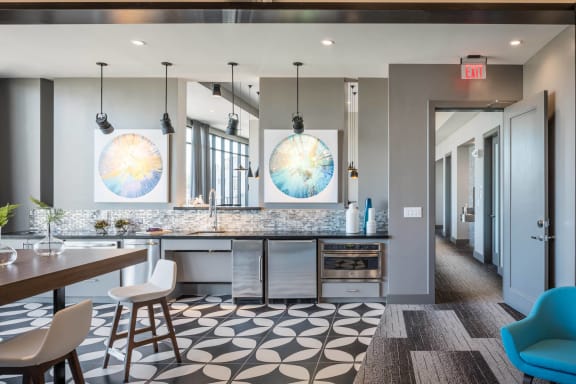 resident entertaining kitchen at Tinsley on the Park apartments