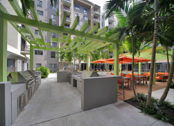 Outdoor Grill With Intimate Seating Area at Berkshire Coral Gables, Miami, FL