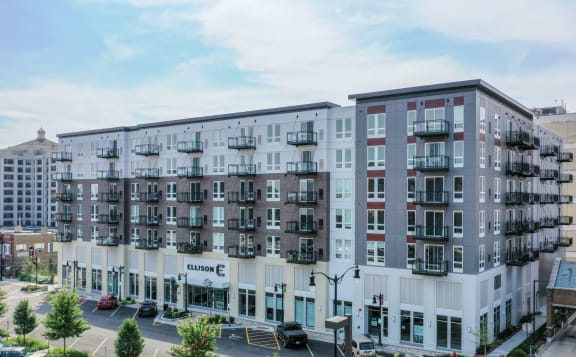 Luxury Apartments In Des Plaines Ellison Apartments