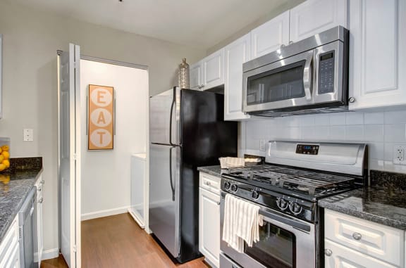 Stainless Steel Appliances Available at Ellington Metro West, Westborough, MA