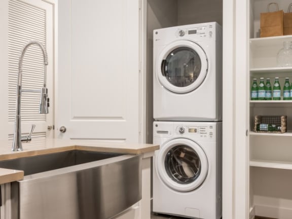 laundry closet at Tinsley on the Park apartments