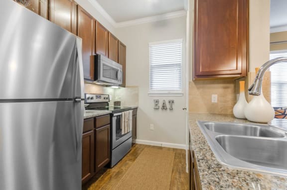 Appliances in the kitchen at Park 3Eighty, Texas, 76227