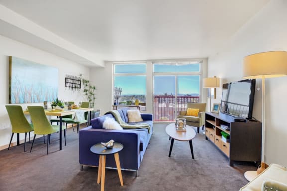 Floor-To-Ceiling Windows at Link &#x2B; Mural, Seattle