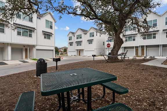 Courtyard With Walking Paths at Villae ATX Luxury Rental Townhomes, Texas