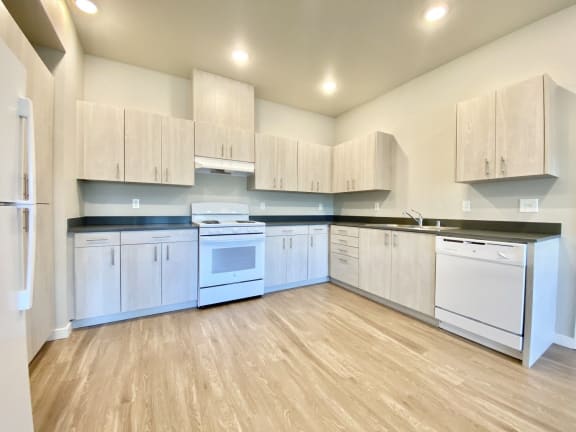 3 bed 2 bath kitchen