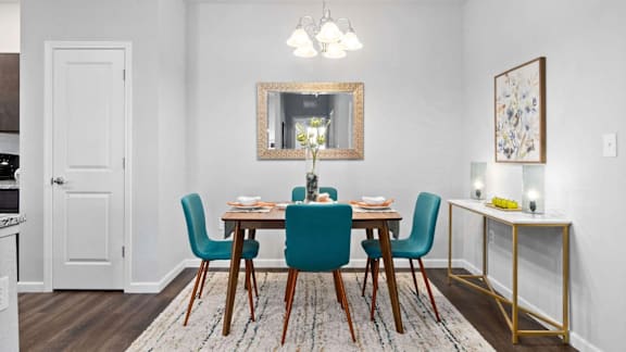 Modern Dining Area at Highview Pointe, Louisville, KY