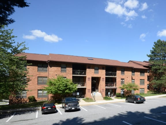Beautifully landscaped grounds at Ivy Hall Apartments*, Towson, MD 21204