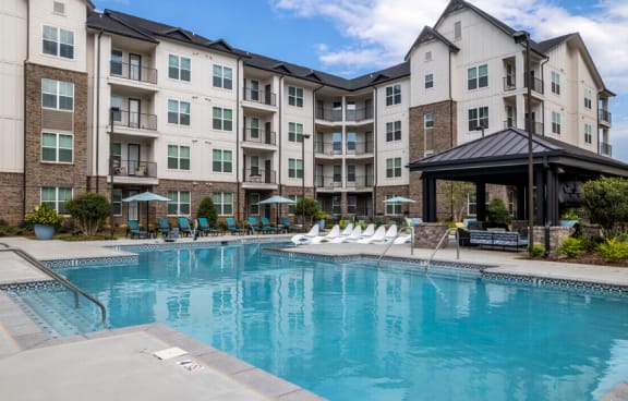 the swimming pool at the residence inn center