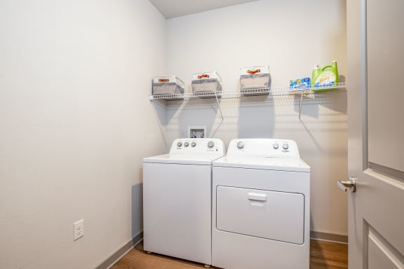 MADISON POINTE WASHER AND DRYER