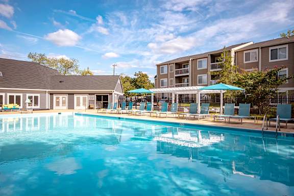 Woodside pool