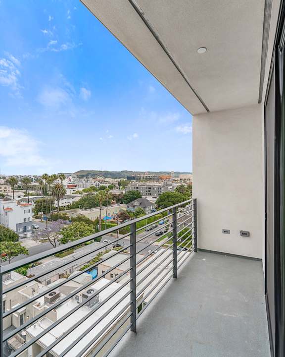 D - Balcony with Eastern views over the city