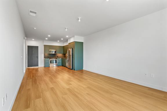 B6 with green cabinets