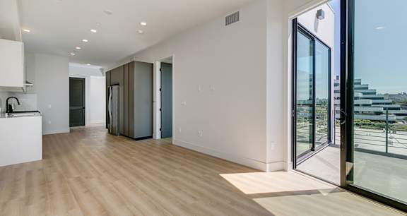 Bright and airy living room in B2 layout