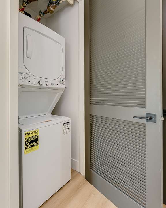 In-unit washer/dryer