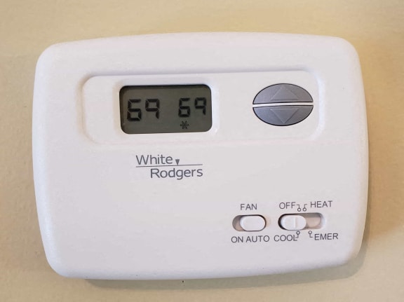 Thermostat at Stone Ridge Apartment Homes, Alabama