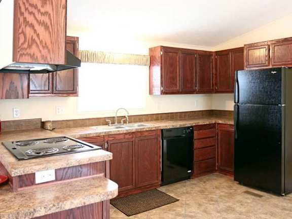 Kitchen Feature at Maple Grove Rental Homes in Lincoln, NE